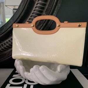 Louis Vuitton Vernis Perle Roxbury Drive bag